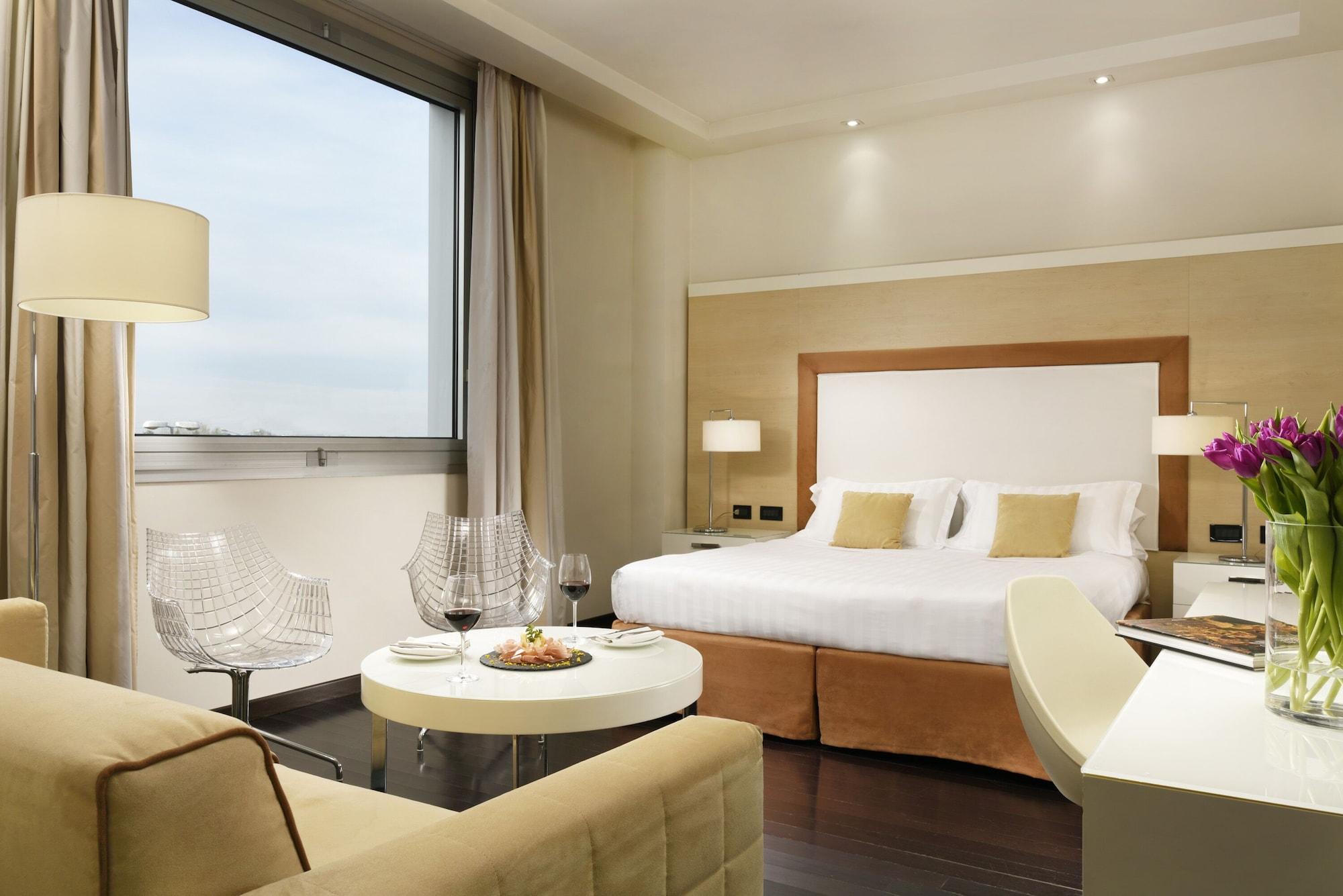 Hotel La Favorita Mantova Luaran gambar