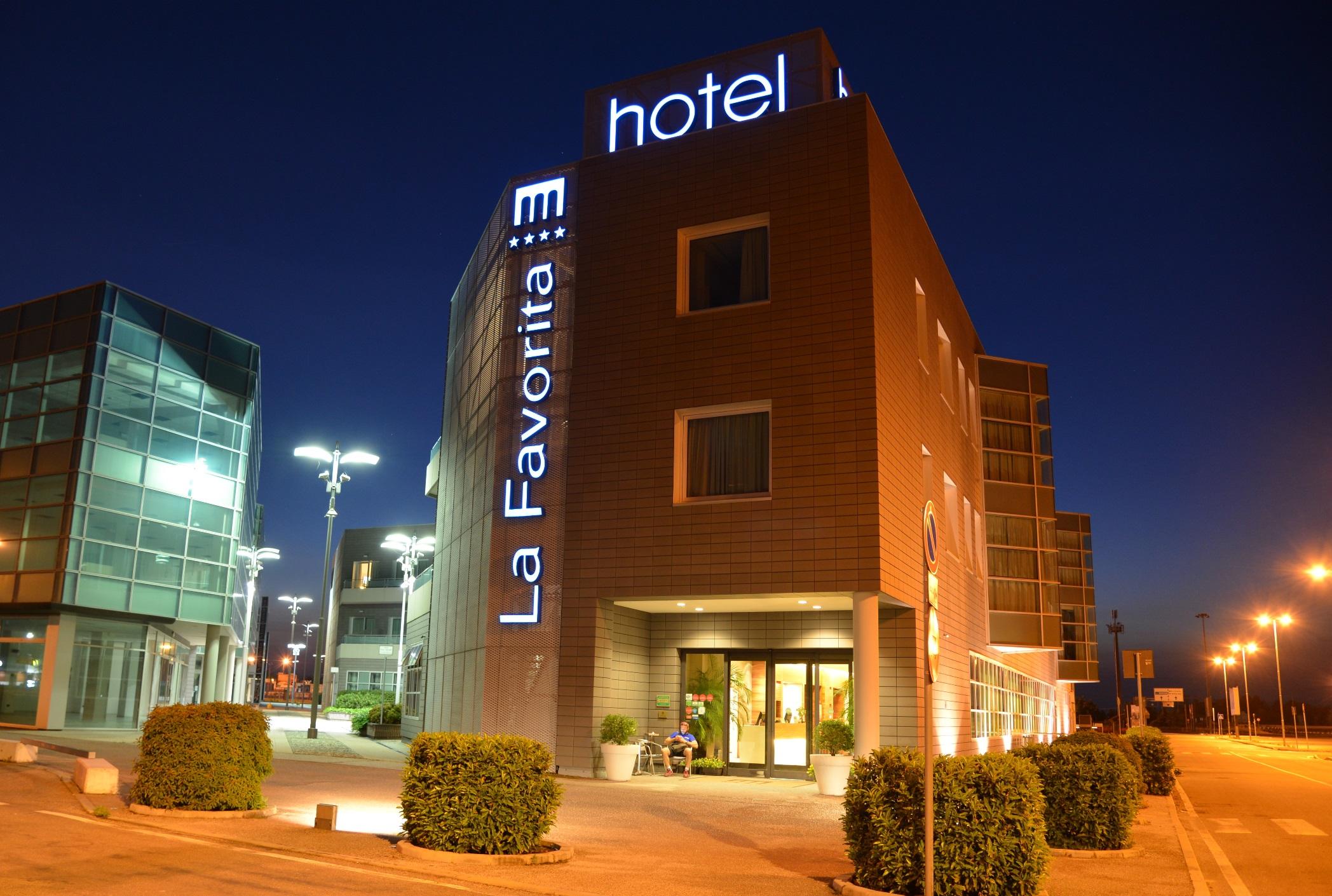 Hotel La Favorita Mantova Luaran gambar